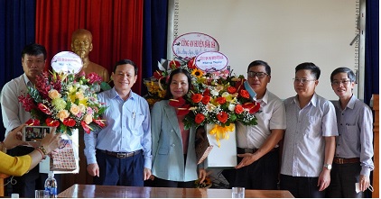 Đăk Hà - Thăm, chúc mừng Ngày Nhà giáo Việt Nam