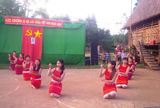 Ngày hội đại đoàn kết toàn dân tộc thôn Ling La, xã Đăk Pxy