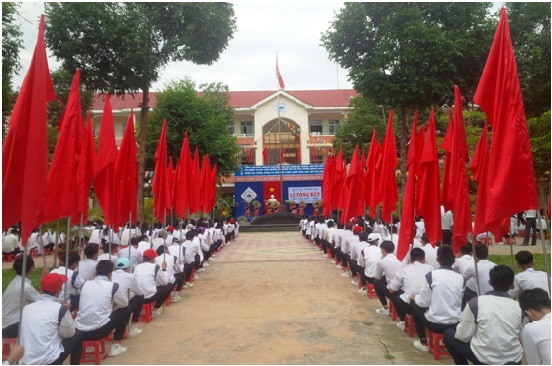 Đăk Hà – Trường THPT Trần Quốc Tuấn biểu dương, khen thưởng gần 600 học sinh xuất sắc