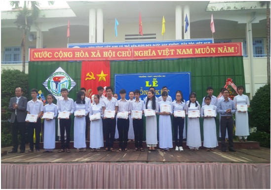 Đăk Hà – Trường THPT Nguyễn Du tổng kết năm học 2017 - 2018
