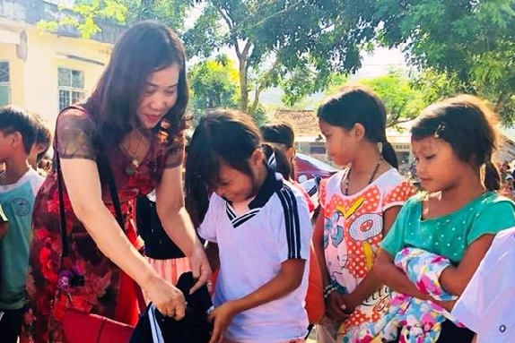Cô giáo Nguyễn Thị Tuyết Mai tận tâm với công tác giáo dục