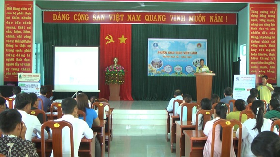 Phiên giao dịch việc làm lưu động tại huyện Đăk Hà